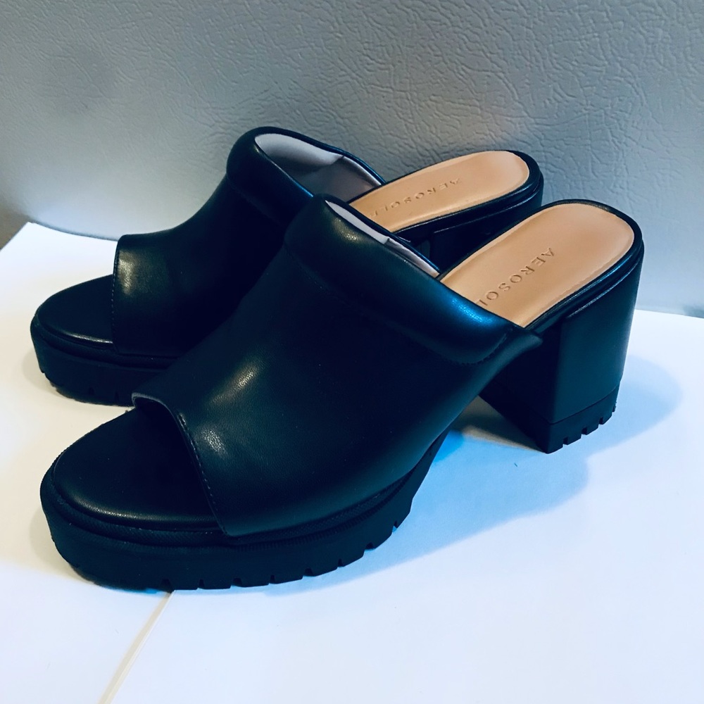 AEROSOLES Black Platform Shoes